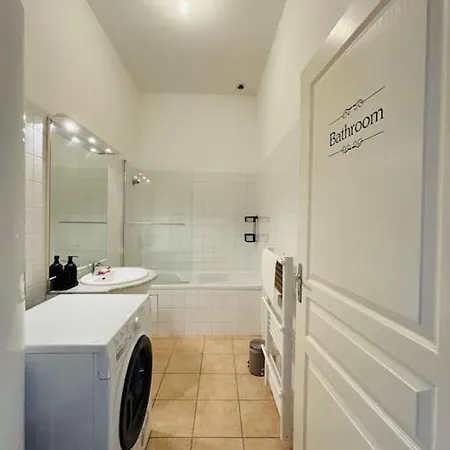 Appart*parking*residence Piscine*sarlat Apartment